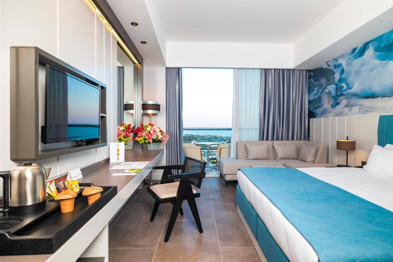 Crystal Centro Resort - Ultimate All Inclusive 안탈리아 외부 사진
