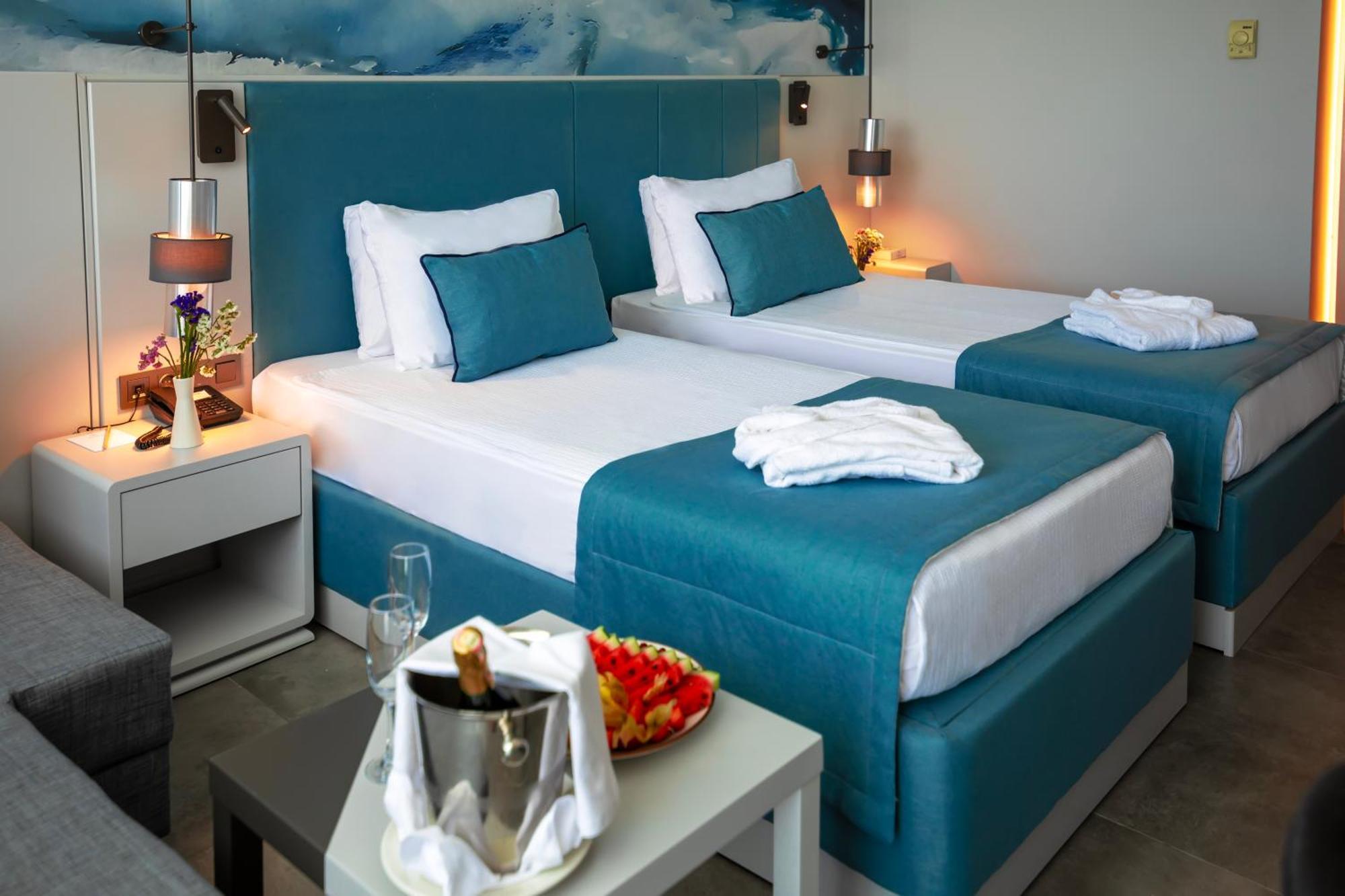 Crystal Centro Resort - Ultimate All Inclusive 안탈리아 외부 사진
