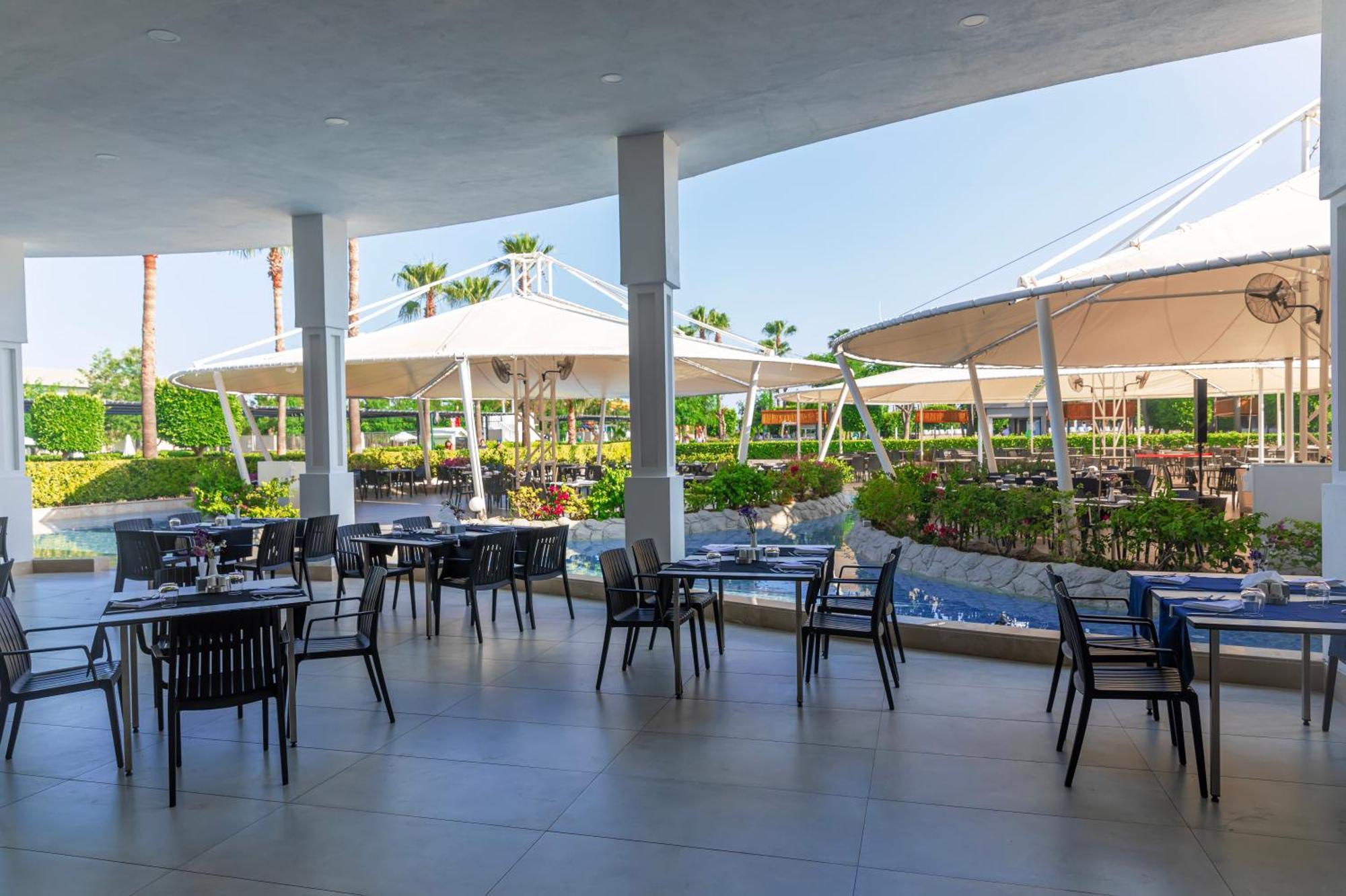 Crystal Centro Resort - Ultimate All Inclusive 안탈리아 외부 사진