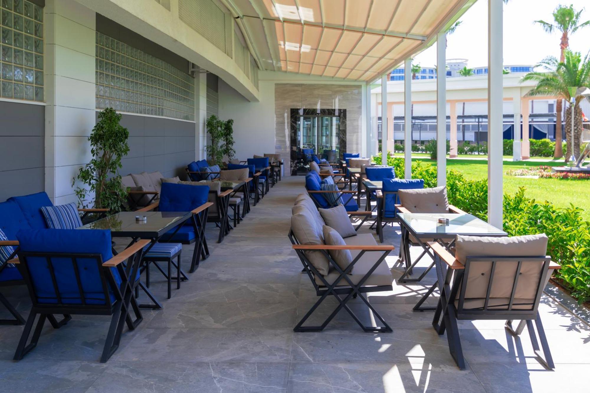 Crystal Centro Resort - Ultimate All Inclusive 안탈리아 외부 사진