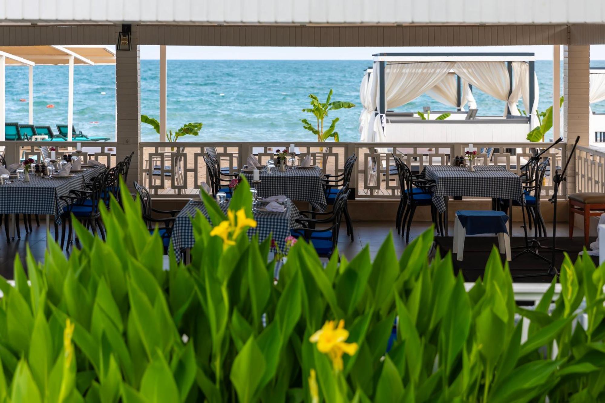 Crystal Centro Resort - Ultimate All Inclusive 안탈리아 외부 사진