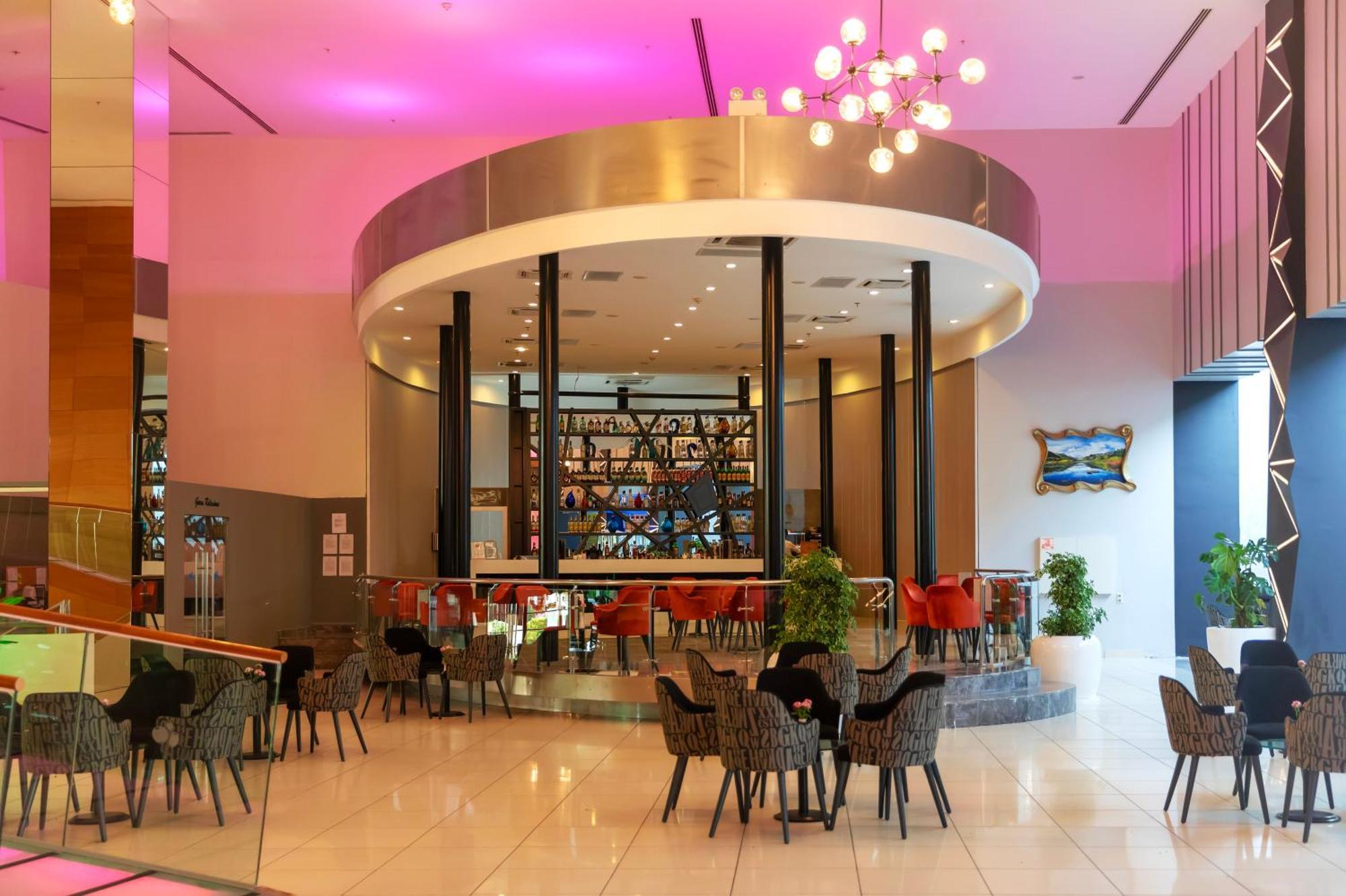 Crystal Centro Resort - Ultimate All Inclusive 안탈리아 외부 사진